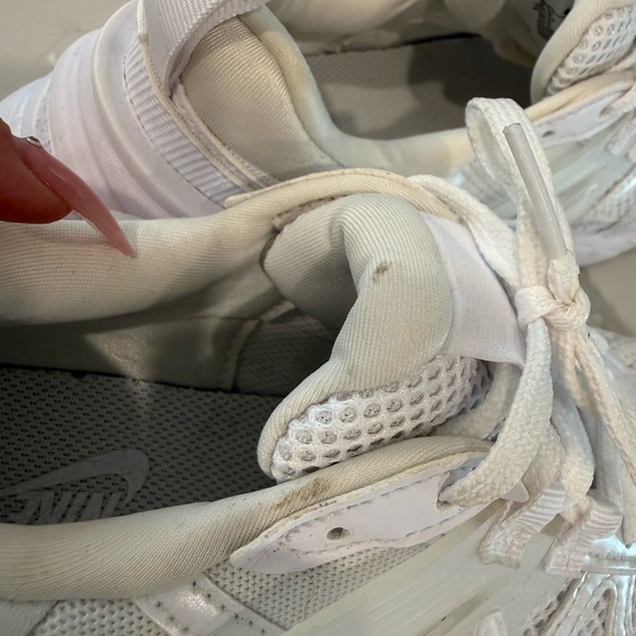 Nike Women’s All-White Sneakers - Picture 5 of 7